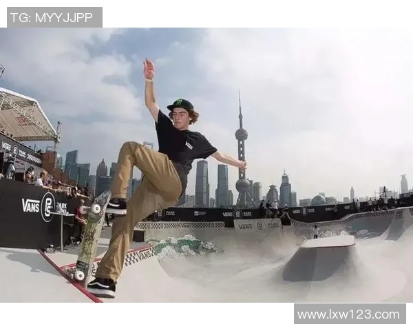 实时新闻上海街舞队在世界滑板锦标赛中的战术表现与精彩瞬间分析